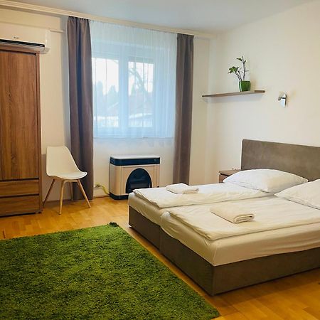 Weninger Studio Apartman คิชคุนฮาลาส ภายนอก รูปภาพ
