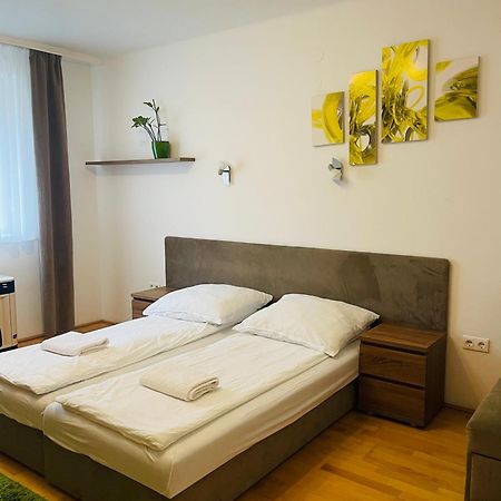 Weninger Studio Apartman คิชคุนฮาลาส ภายนอก รูปภาพ