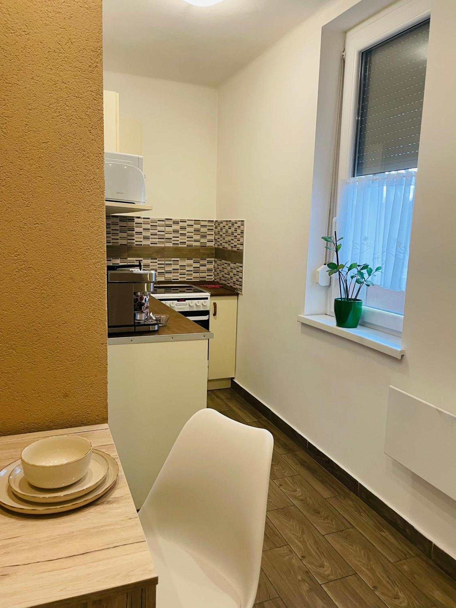 Weninger Studio Apartman คิชคุนฮาลาส ภายนอก รูปภาพ