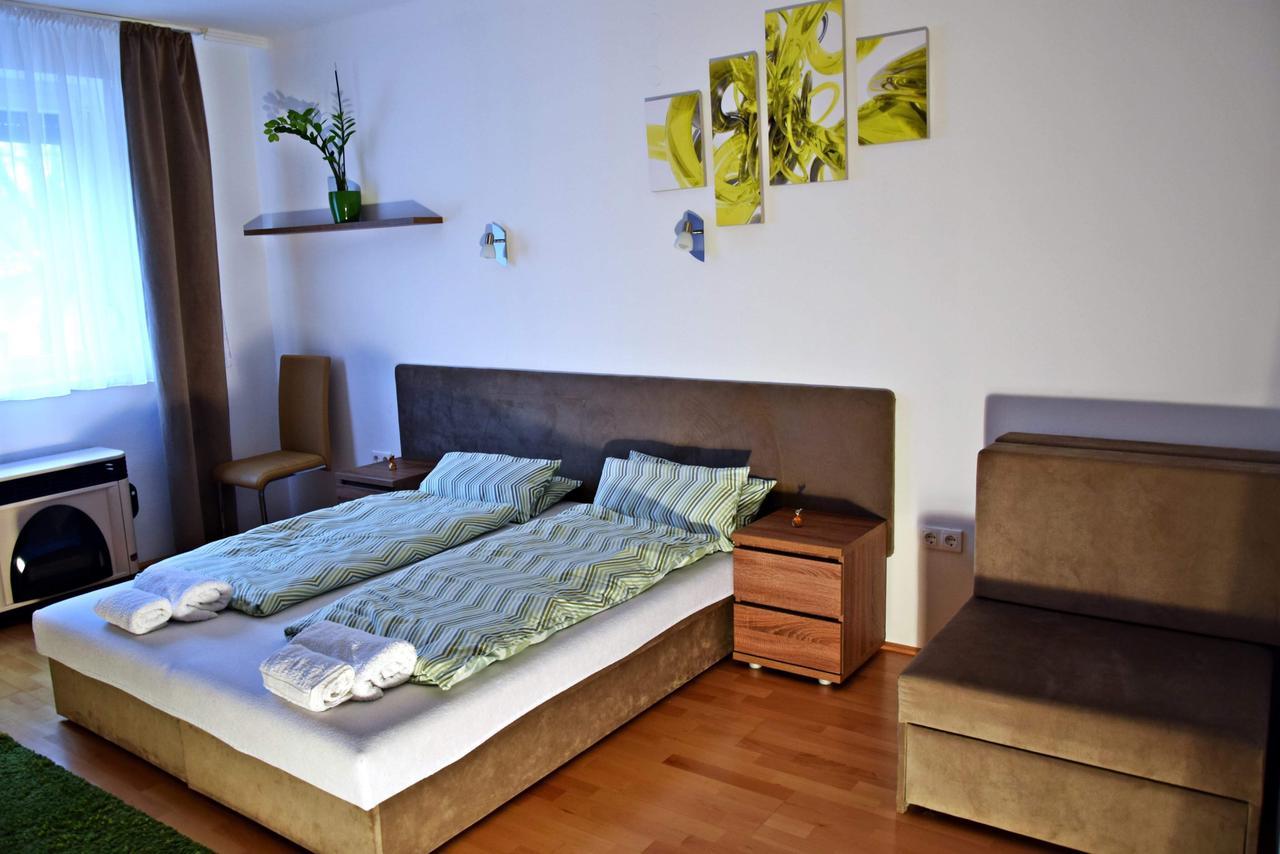 Weninger Studio Apartman คิชคุนฮาลาส ภายนอก รูปภาพ